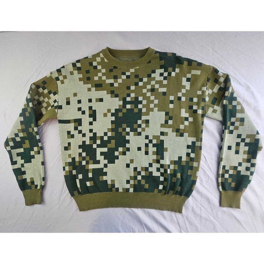 Manfinity Medium Digital Camo Sweater Men's Green L330
